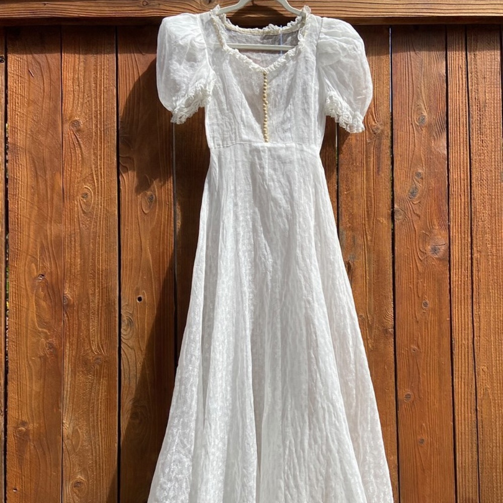 1930s Authentic Vintage Floral Organza White Button Lace Dress in XS